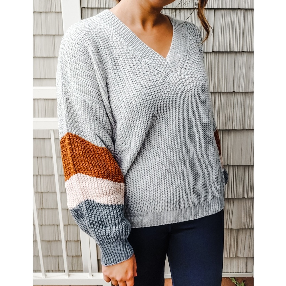 Colorblock Knit Sweater - Picture 3 of 4